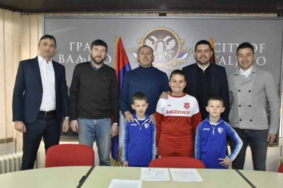 Potpisivanje-ugovora-o-saradnji-1 Potpisivanje-ugovora-o-saradnji-1