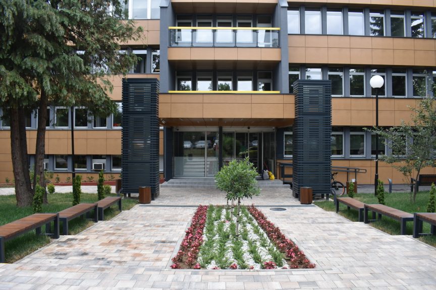 Dom-zdravlja-spolja-1 Dom-zdravlja-spolja-1