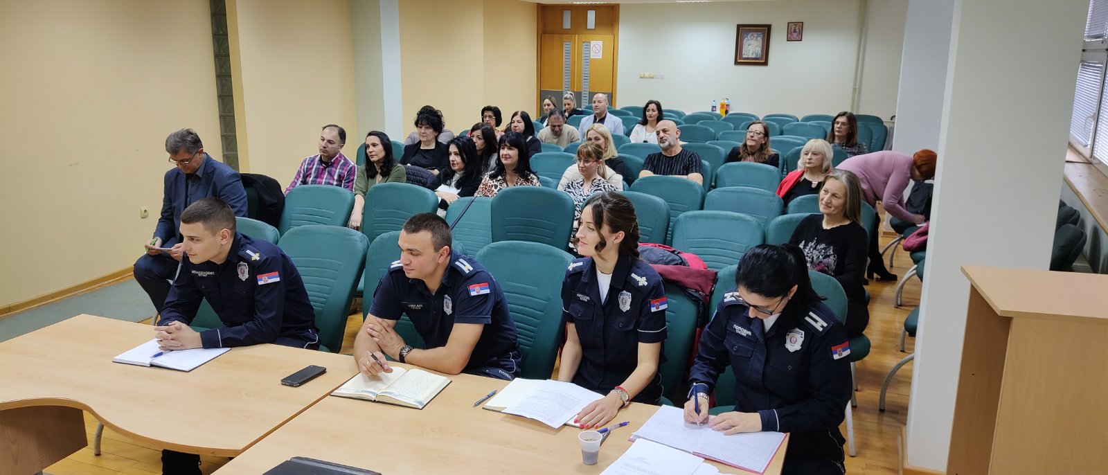 Policija-sastanak-sa-Skolskom-upravom-1 Policija-sastanak-sa-Skolskom-upravom-1
