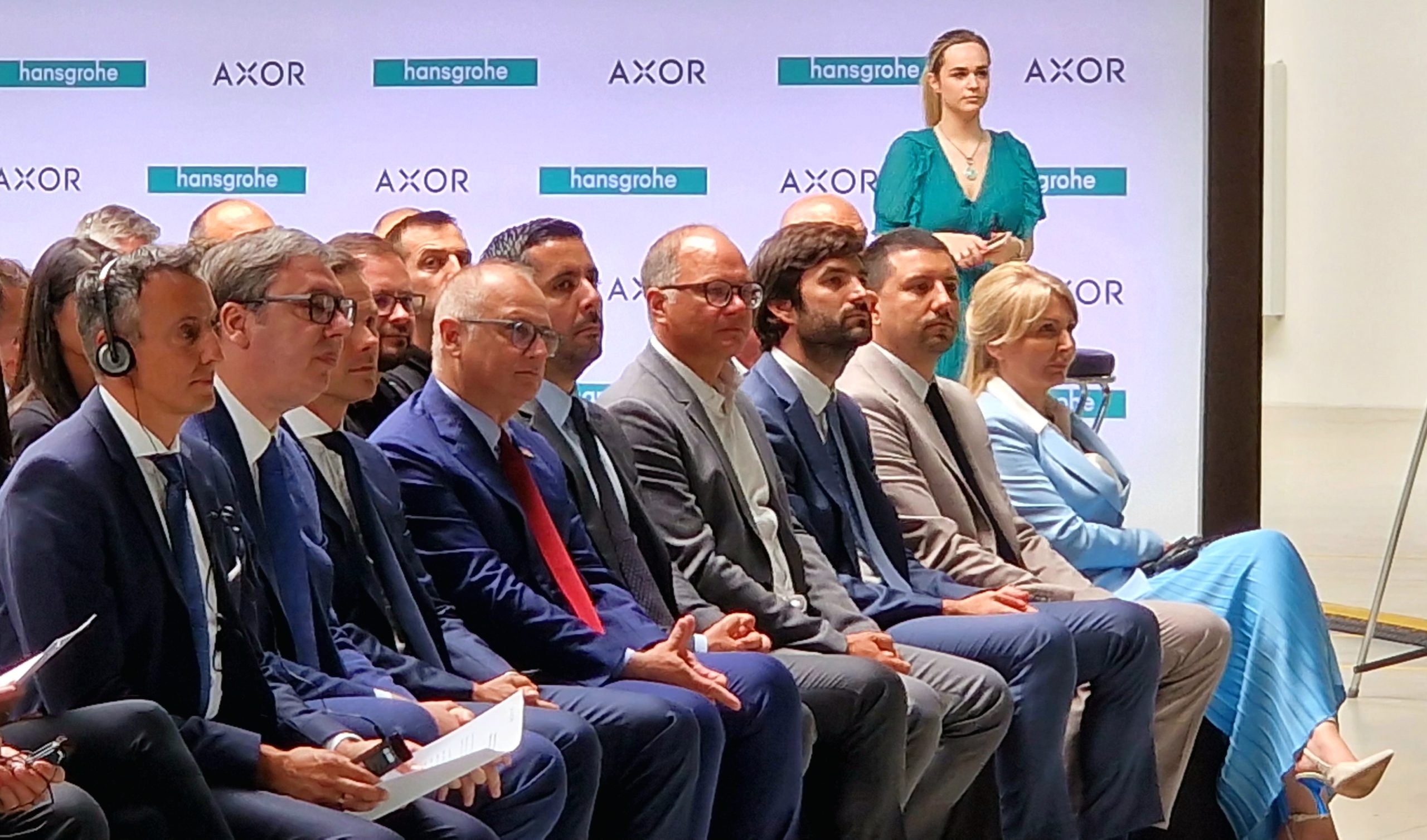 Hansgrohe - svečano otvaranje - Valjevo - Vučić (4) Hansgrohe - svečano otvaranje - Valjevo - Vučić (4)