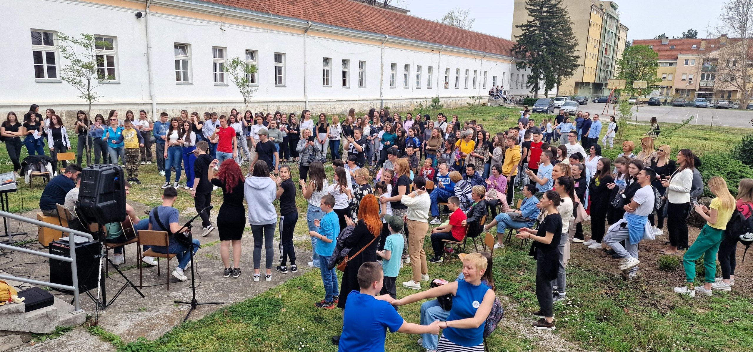Medicinska škola Valjevo - Sreća, sreća, radost (6) Medicinska škola Valjevo - Sreća, sreća, radost (6)