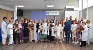 1. Nagradjeni sa glavnim sestrama i upravom