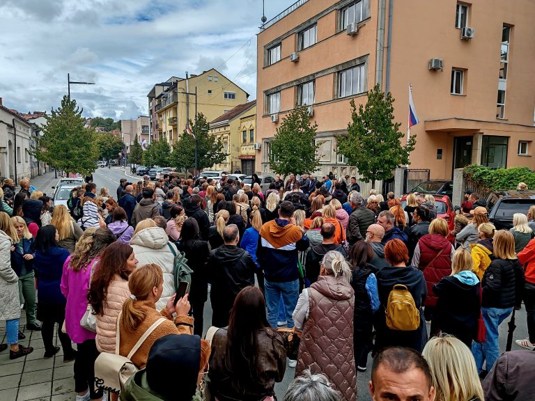 Protest prosvetara Valjevo 2 Protest prosvetara Valjevo 2