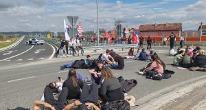 Blokada kružnog toka Valjevo (2)