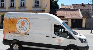 knjiga putuje ka citaocima