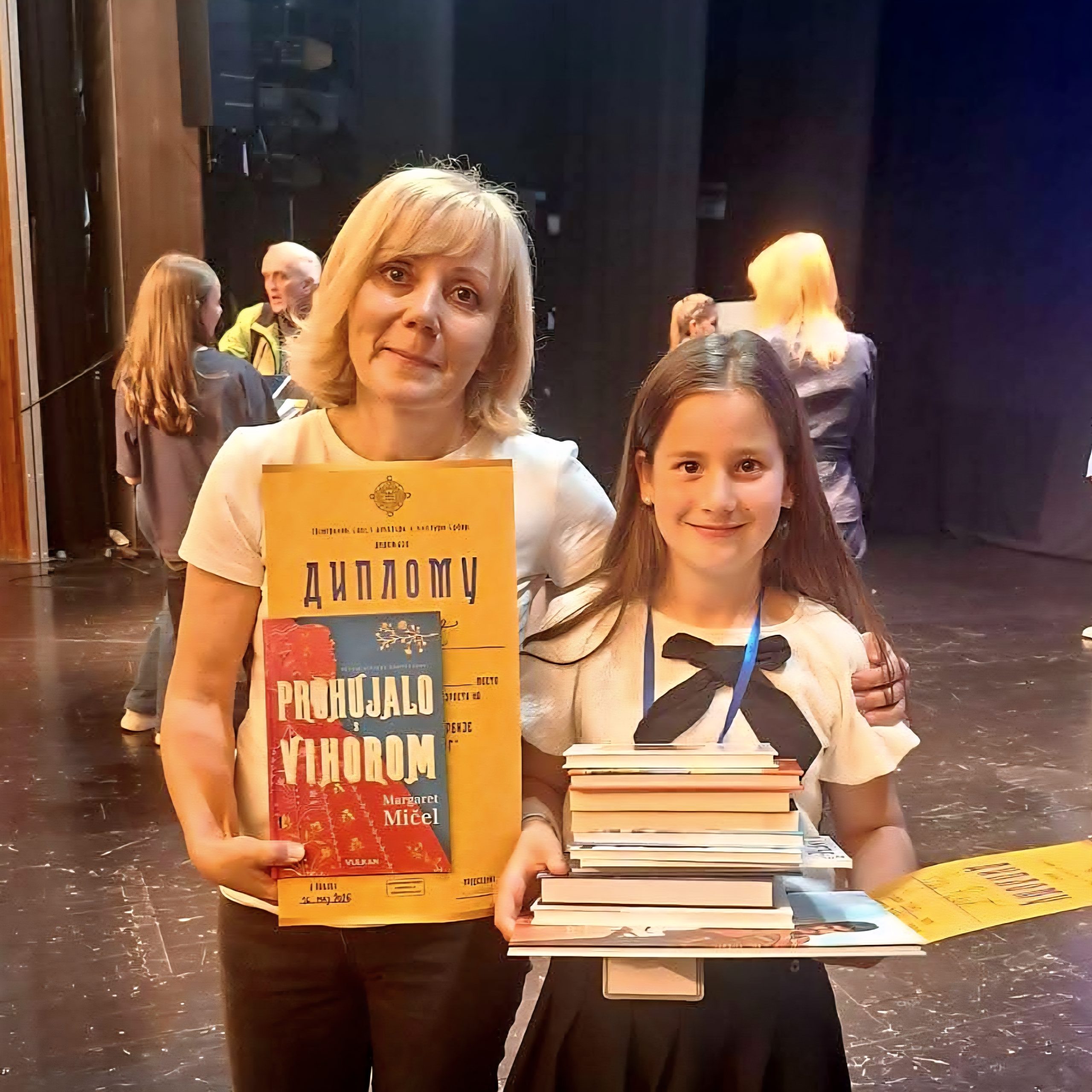 Neda Rulić i učiteljica Zorica Toskić Mionica Neda Rulić i učiteljica Zorica Toskić Mionica
